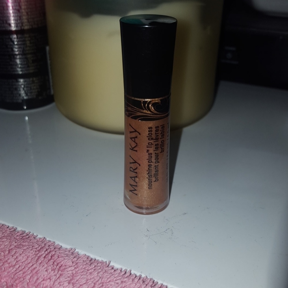 Mary kay lipgloss